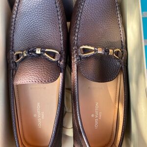 Louis Vuitton Brown Leather Loafers driving shoe with gold horsebit new